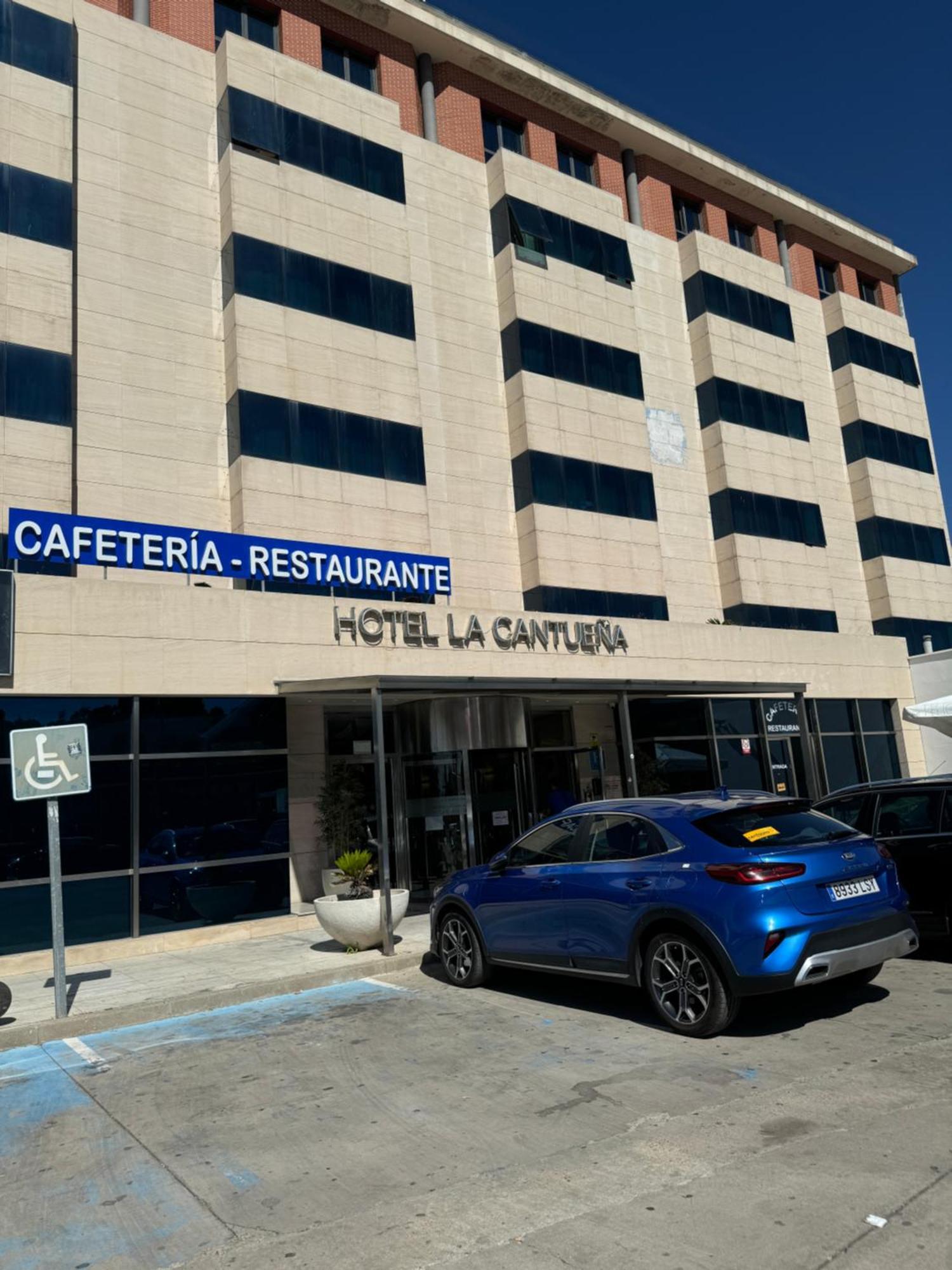 Hotel La Cantuena à Parla Extérieur photo